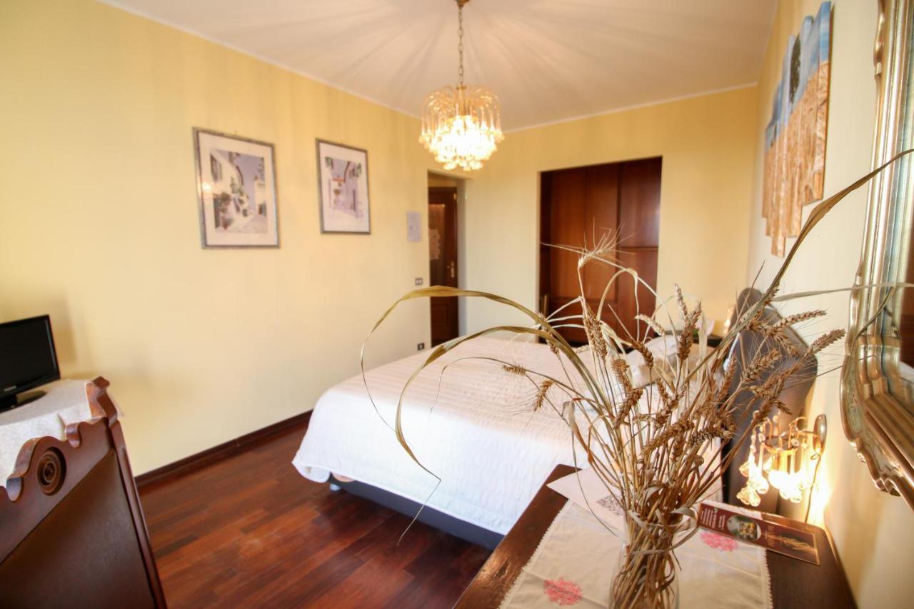 Candia Canavese Spighe Paglia E Girasole Bed & Breakfast エクステリア 写真