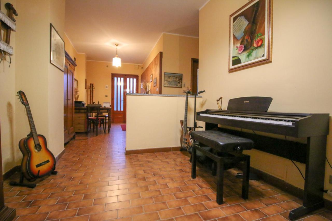 Candia Canavese Spighe Paglia E Girasole Bed & Breakfast エクステリア 写真