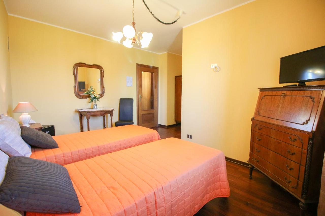 Candia Canavese Spighe Paglia E Girasole Bed & Breakfast エクステリア 写真