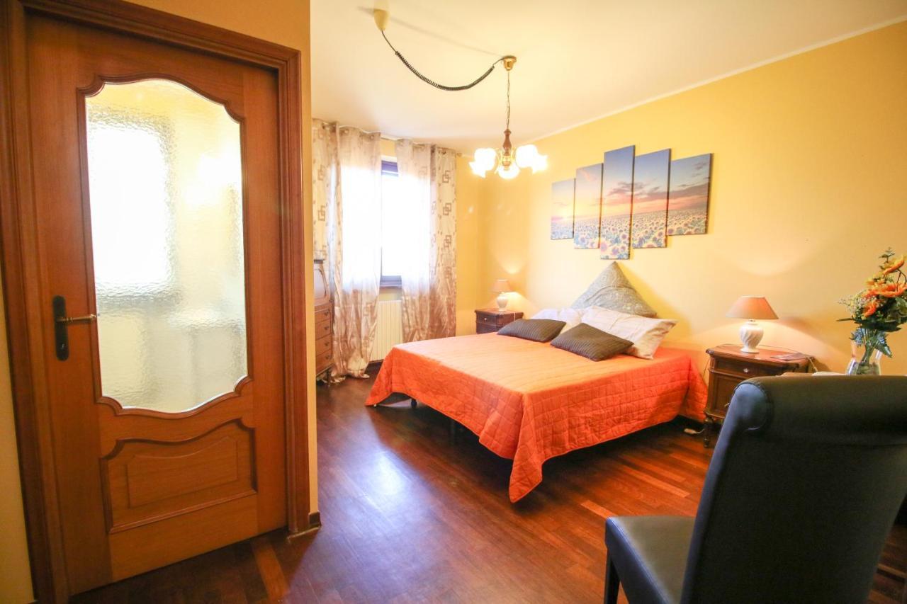 Candia Canavese Spighe Paglia E Girasole Bed & Breakfast エクステリア 写真